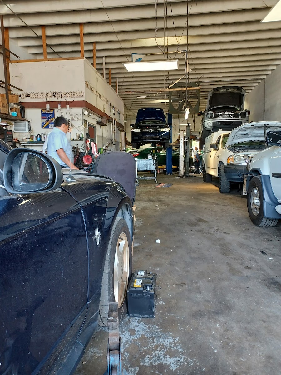 Roger Auto Repair